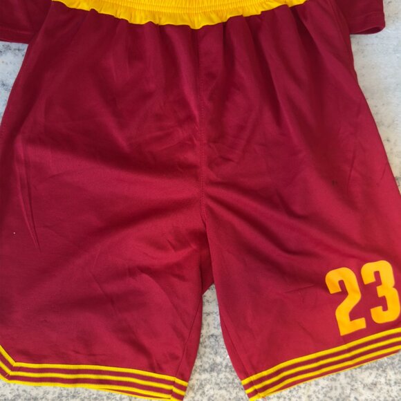LeBron James Cleveland Cavaliers Jersey & Shorts Set Size Kids L - Picture 4 of 5